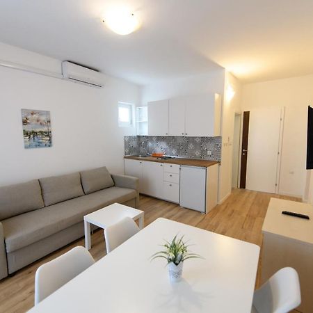 Cozy Beach Apartments Makarska Exteriör bild