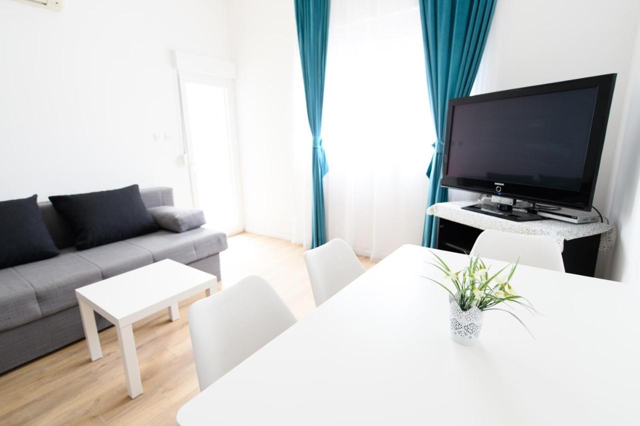 Cozy Beach Apartments Makarska Exteriör bild